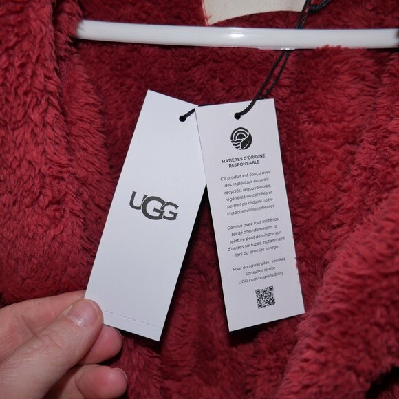 Ugg Men's Hooded Robe Pockets Red Men's Size M/L Luxurious Plush NWT - Picture 9 of 10